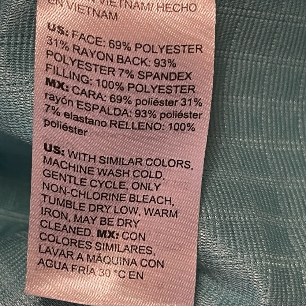 Chico’s Women's Zenergy® Jacquard Bubble-Sleeve Top Size 1 - Picture 8 of 10